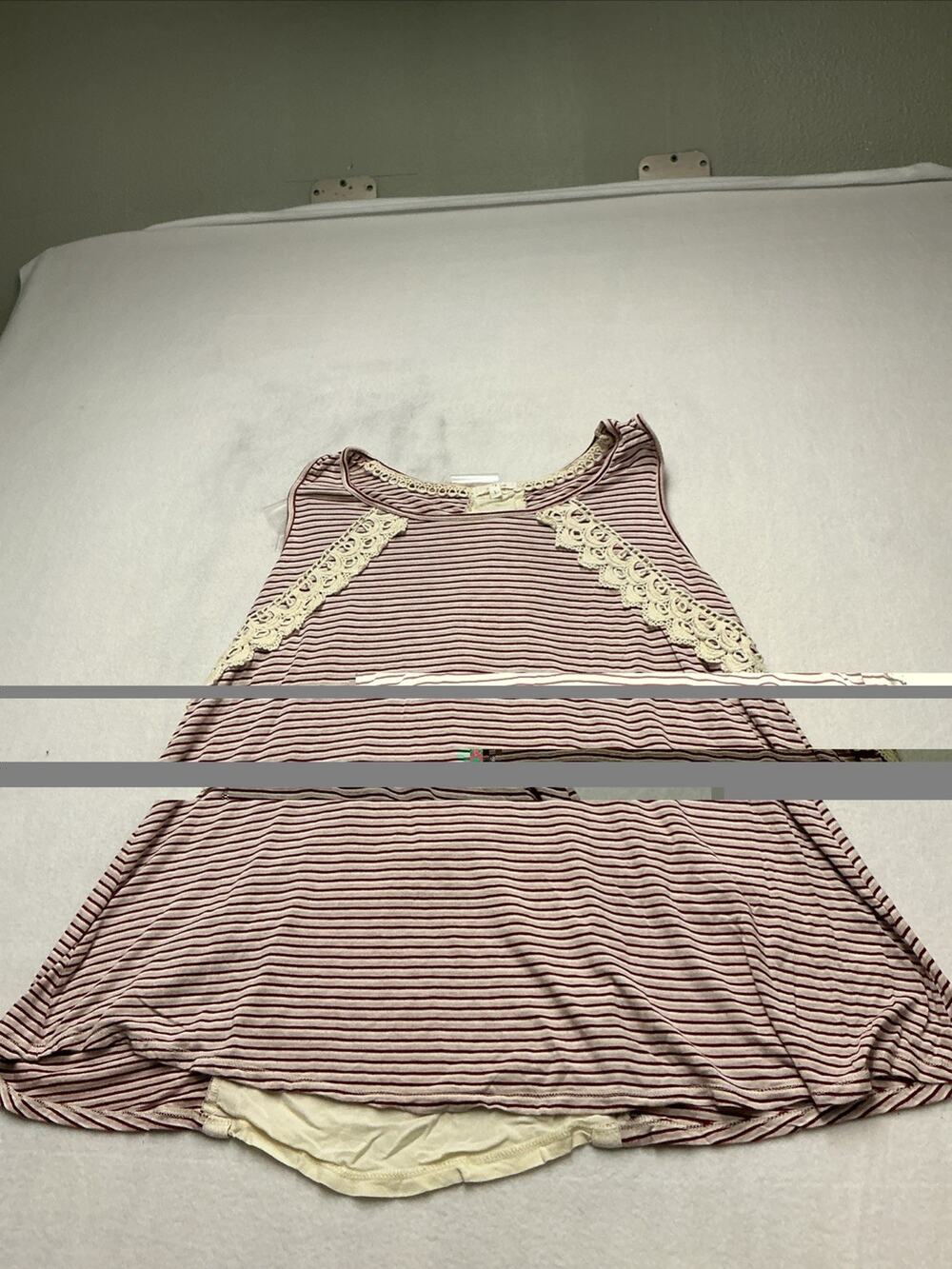 Maurices Womens Red/White Lace Up Sleeveless V Neck Over Top Size 1,;;3881